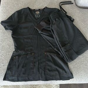 Dickies scrub set